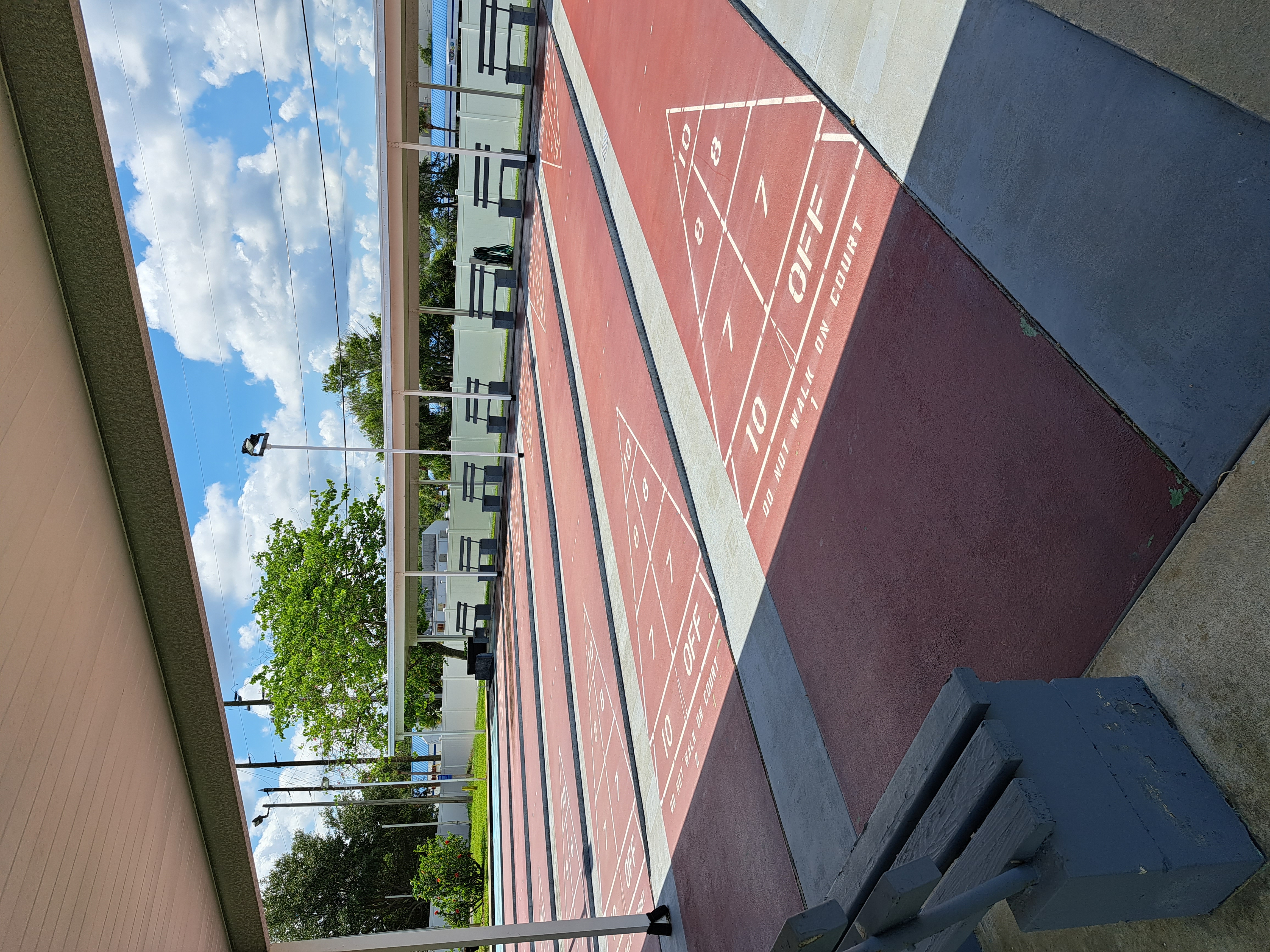 shuffleboard court